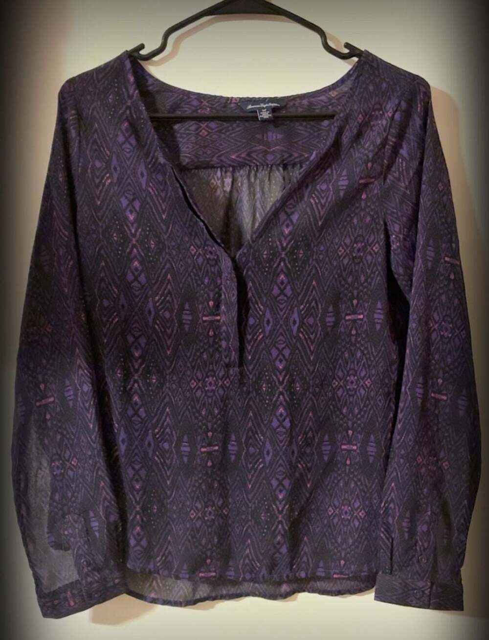American Eagle Outfitters Purple Geometric Ikat Sheer V-Neck Blouse Size S/P